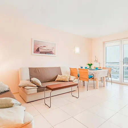 Hirsch Колобжег